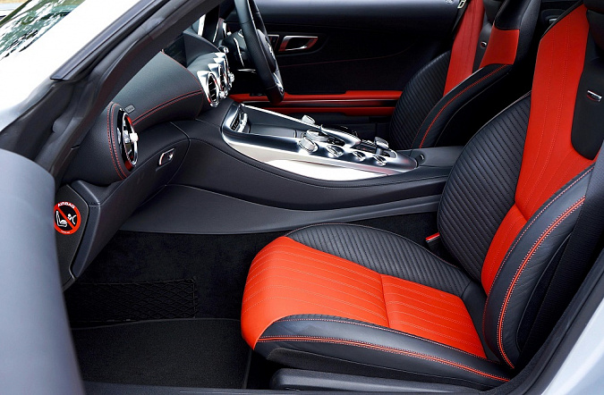 Почему появляется гул в салоне автомобиля и как его устранить